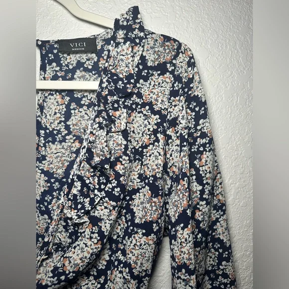 VICI Posy Floral Front Knot Tie Tiered Mini Blue Size Medium Women Dress - Picture 4 of 10